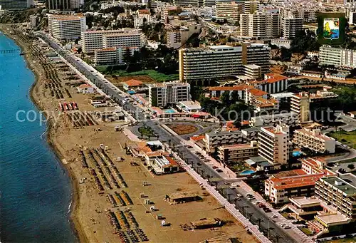 AK / Ansichtskarte Torremolinos Fliegeraufnahme mit Strand Paseo Maritimo Kat. Malaga Costa del Sol