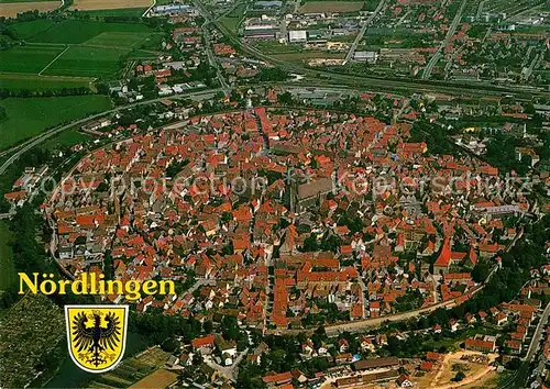 AK / Ansichtskarte Noerdlingen Mittelalterliche Stadt an der Romantischen Strasse Fliegeraufnahme Kat. Noerdlingen