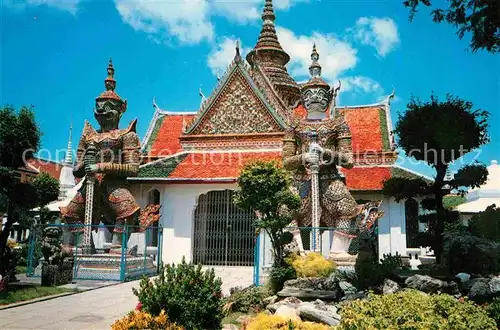 AK / Ansichtskarte Bangkok Temple of Dawn two Giants Kat. Bangkok