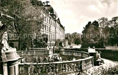 AK / Ansichtskarte Donaueschingen Donauquelle mit Schloss Kat. Donaueschingen