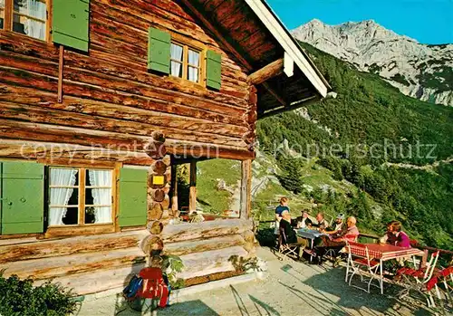 AK / Ansichtskarte Mittenwald Bayern Brunnsteinhuette Terrasse Kat. Mittenwald