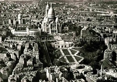 AK / Ansichtskarte Paris Basilique du Sacre Coeur de Montmartre vue aerienne Kat. Paris