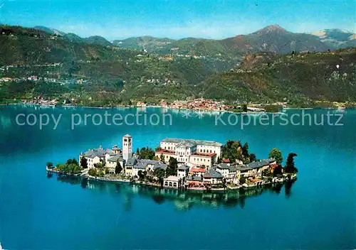 AK / Ansichtskarte Lago d Orta Isola San Giulio vista dall aereo sullo sfondo Pella