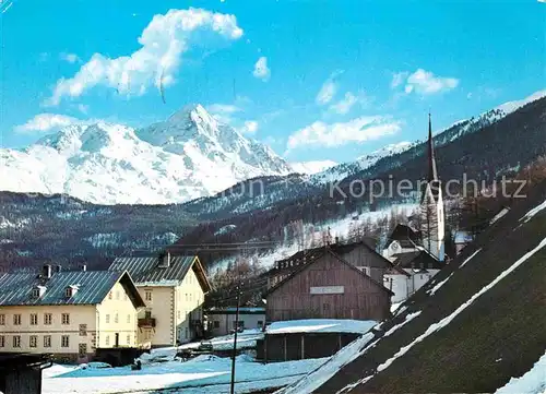 AK / Ansichtskarte Soelden oetztal Ortsansicht mit Kirche mit Blick auf den Niederkogel oetztaler Alpen Kat. Soelden