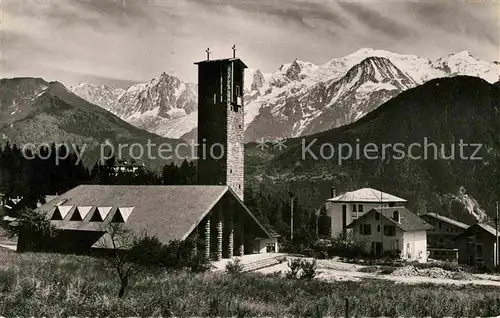 AK / Ansichtskarte Plateau d Assy Eglise et le Mont Blanc