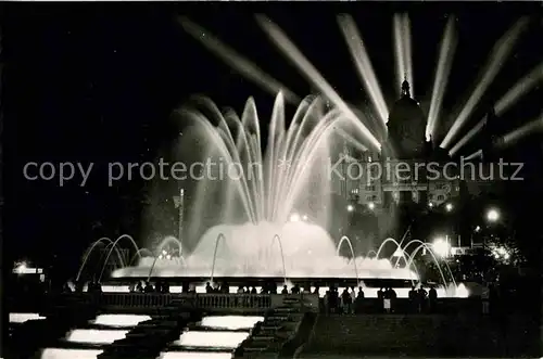 AK / Ansichtskarte Barcelona Cataluna Fuente monumental y Palacio Nacional de noche Kat. Barcelona