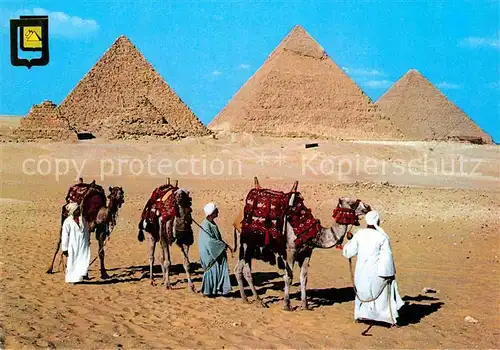 AK / Ansichtskarte Kamele Giza Pyramiden Kheops Khephren Mykerinos Kat. Tiere