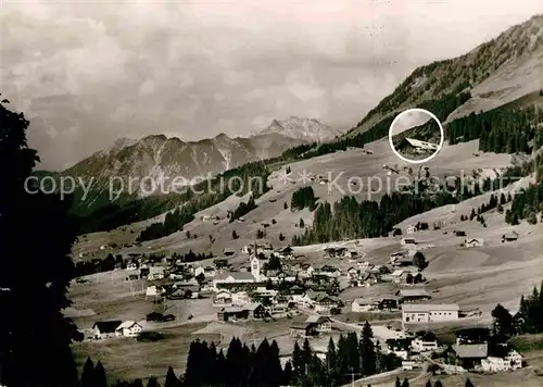 AK / Ansichtskarte Kleinwalsertal Riezlern mit Nebelhorn Mittelalpe Kat. Oesterreich