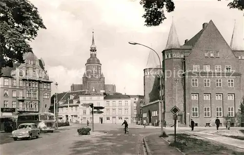 AK / Ansichtskarte Stralsund Mecklenburg Vorpommern Platz der Solidarit Kat. Stralsund