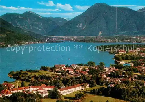 AK / Ansichtskarte Bad Wiessee Fliegeraufnahme am Tegernsee mit Wallberg und Bodenschneid Kat. Bad Wiessee