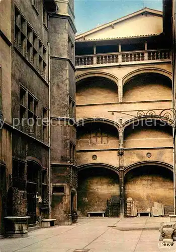 AK / Ansichtskarte Lyon France Cour Interieure du Musee Historique Kat. Lyon