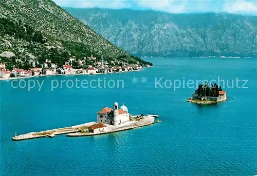 AK / Ansichtskarte Perast Inseln Bucht von Kotor Fliegeraufnahme Kat. Montenegro