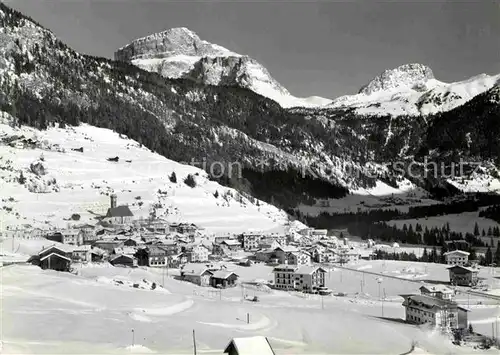 AK / Ansichtskarte Campitello Fassa Sasso Pordoi Dolomiten Winterpanorama Dolomiten Kat. Italien