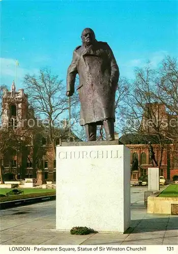 AK / Ansichtskarte London Parliament Square Statue of Sir Winston Churchill Kat. City of London