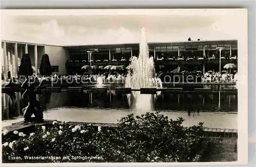 AK / Ansichtskarte Essen Ruhr Wasserterassen Springbrunnen Kat. Essen