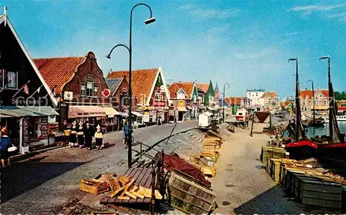 AK / Ansichtskarte Volendam Partie am Hafen Kat. Niederlande