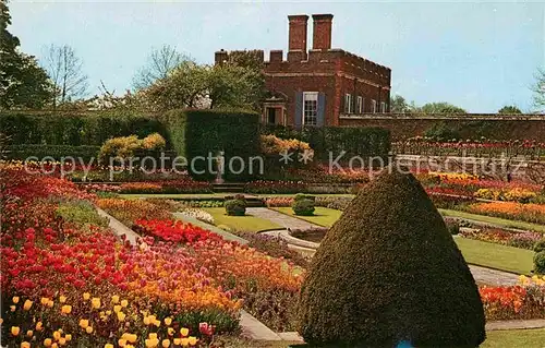 AK / Ansichtskarte Hampton Court The King s Privy Garden Kat. Herefordshire County of