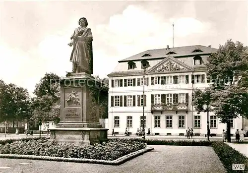 AK / Ansichtskarte Bonn Rhein Muensterplatz mit Beethovendenkmal Kat. Bonn