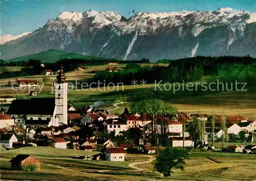 AK / Ansichtskarte Waging See Ortsansicht mit Kirche Wasserkurort mit Untersberg Berchtesgadener Alpen Kat. Waging a.See