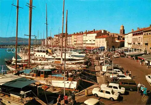 AK / Ansichtskarte Saint Tropez Var Port et les Quais Kat. Saint Tropez