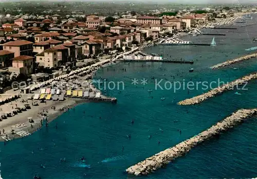 AK / Ansichtskarte Viserba Fliegeraufnahme Strandpartie Kat. Rimini