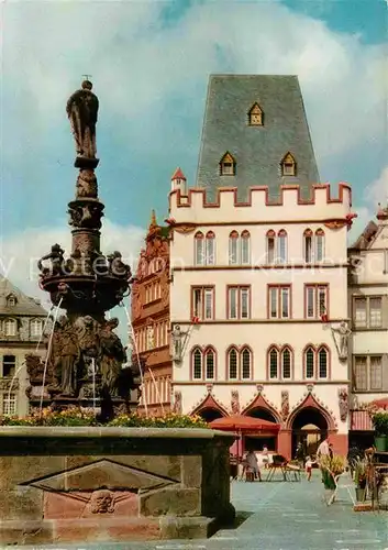 AK / Ansichtskarte Trier Steipe mit Rotem Haus und  Brunnen Kat. Trier