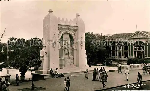 AK / Ansichtskarte Dakar Monument aux Morts Kat. Dakar