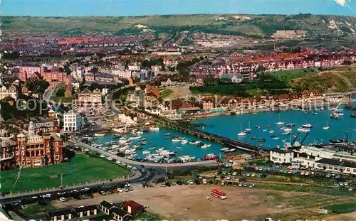 AK / Ansichtskarte Folkestone Fliegeraufnahme mit Hafen Kat. Shepway