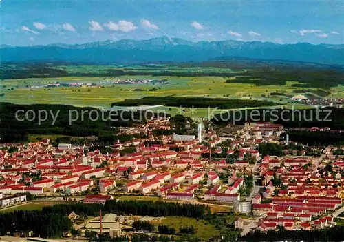 AK / Ansichtskarte Neugablonz Fliegeraufnahme mit Wettersteingebirge und Zugspitze Kat. Kaufbeuren