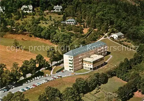 AK / Ansichtskarte Bad Laasphe Schlossberg Sanatorium Wittgenstein Fliegeraufnahme Kat. Bad Laasphe