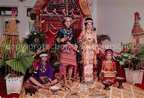 AK / Ansichtskarte Tana Toraja Wedding couple Hochzeitspaar