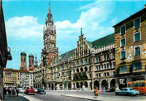 AK / Ansichtskarte Muenchen Rathaus Frauenkirche  Kat. Muenchen