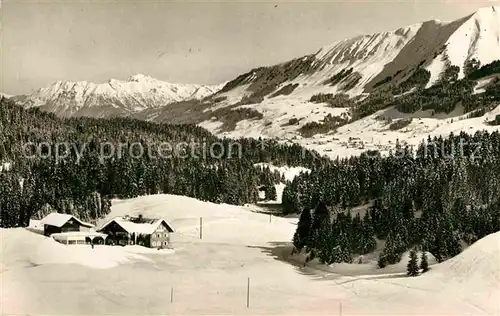 AK / Ansichtskarte Hirschegg Kleinwalsertal Vorarlberg Jugendferienheim Haus Sonnblick Alpenpanorama Winterlandschaft Kat. Mittelberg