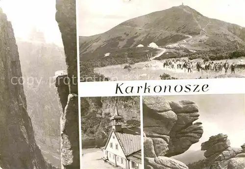 AK / Ansichtskarte Karkonosze Berghaeuser Riesengebirge Wandergruppe Felsen Kat. Polen