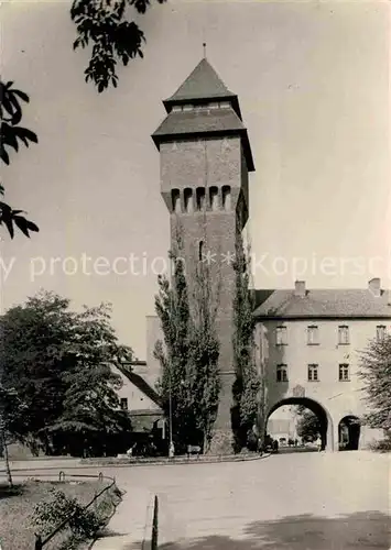 AK / Ansichtskarte Kluczbork Fragment Placu Niepodleglosci Platz Turm Torbogen Kat. Kreuzburg Oberschlesien