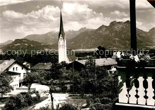 AK / Ansichtskarte Brannenburg Kirche mit Hochries und Heuberg Kat. Brannenburg