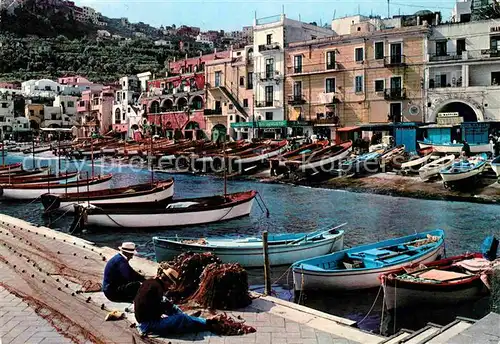 AK / Ansichtskarte Napoli Neapel Hafen Bootsanlegestelle Fischer Kat. Napoli