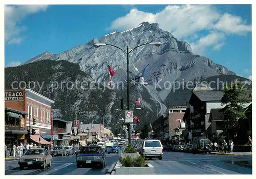 AK / Ansichtskarte Alberta  Banff Avenue Kat. Kanada