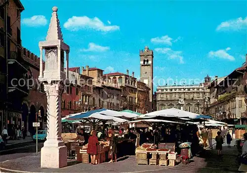 AK / Ansichtskarte Verona Veneto Piazza Erbe Kat. Verona