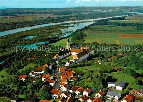 AK / Ansichtskarte Reichersberg Inn Fliegeraufnahme mit Augustiner Chorherrenstift Fliegeraufnahme