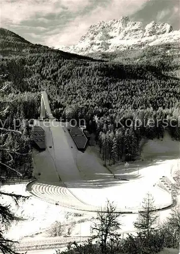 AK / Ansichtskarte Cortina d Ampezzo Sprungschanze Winteraufnahme Kat. Cortina d Ampezzo