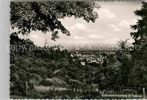 AK / Ansichtskarte Kronberg Taunus Panorama Luftkurort mit Blick auf Stadt und Burg Kat. Kronberg im Taunus
