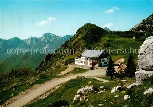 AK / Ansichtskarte Recoaro Rifugio Campogrosso Berghaus Alpenpanorama