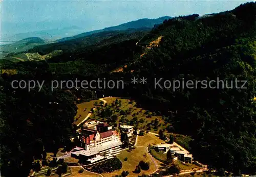 AK / Ansichtskarte Badenweiler Rheumaklinik im Schwarzwald Fliegeraufnahme Kat. Badenweiler