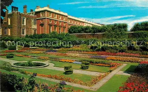AK / Ansichtskarte Hampton Court Kings Privy Garden Kat. Herefordshire County of