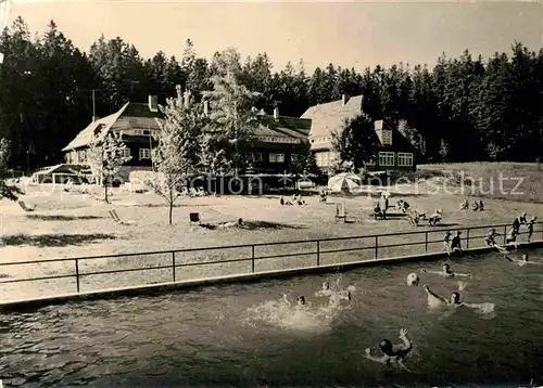 AK / Ansichtskarte Schoenfeld Erzgebirge Ferienheim VEB TuR Dresden Schwimmbad Kat. Schmiedeberg Osterzgebirge