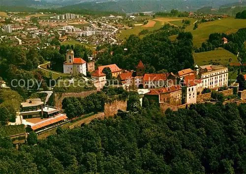 AK / Ansichtskarte Passau Veste Oberhaus mit Stadtteil Gruebweg Fliegeraufnahme Kat. Passau