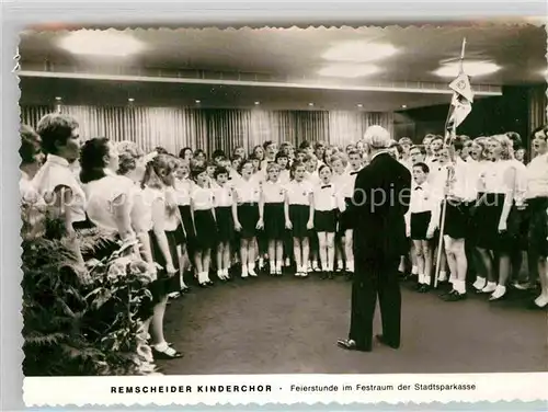 AK / Ansichtskarte Remscheid Kinderchor Feierstunde Stadtsparkasse Kat. Remscheid