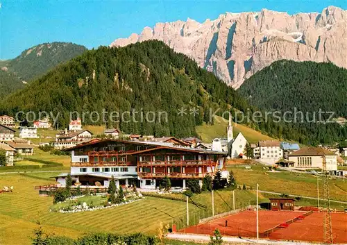 AK / Ansichtskarte Selva Val Gardena Tirol Sporthotel Gran Baita Tennisplatz Dolomiten Kat. Wolkenstein Groeden