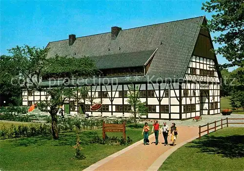 AK / Ansichtskarte Bad Sassendorf Hotel Restaurant Hof Hueck im Kurpark Fachwerkhaus Kat. Bad Sassendorf